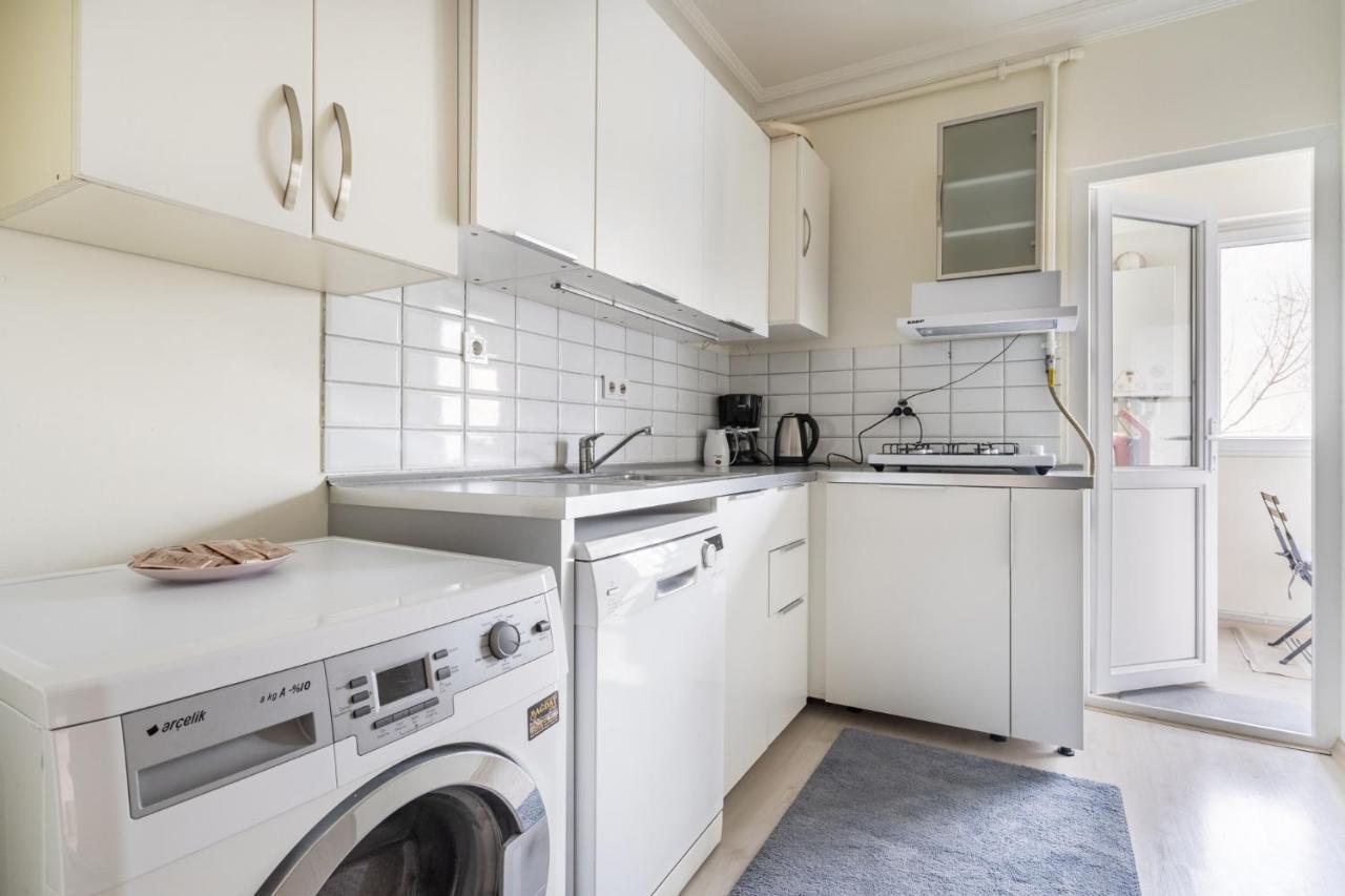 Apartmán Modern Flat With Balcony On Bagdat Street Istanbulská provincie Exteriér fotografie